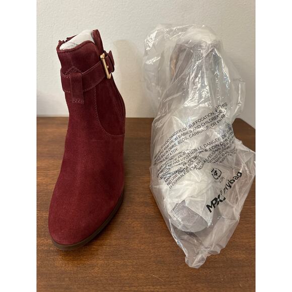 Diba Sleek Burgundy Suede Heeled Booties Size 6 New - Picture 6 of 7
